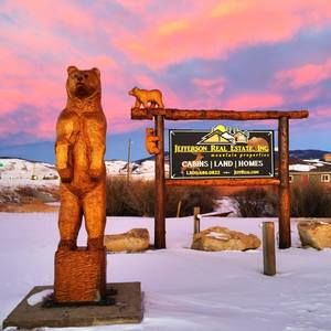 Meet your Posher, Lora